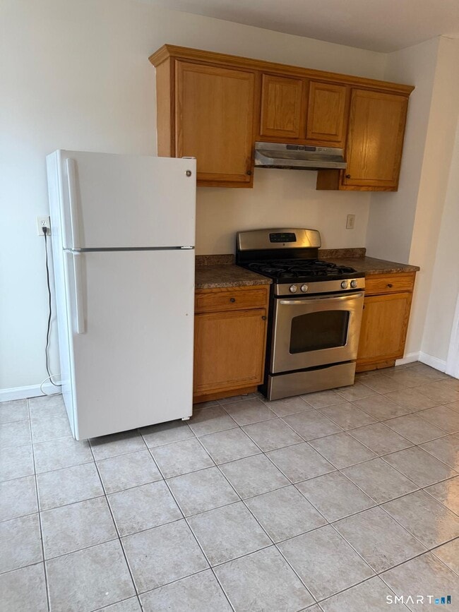 Building Photo - 1018 Hancock Ave Unit 3R