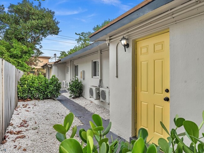 Photo - 740 NW 4th Ave