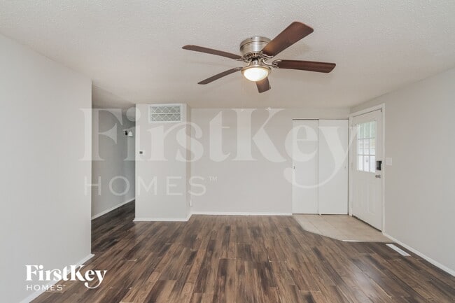 Photo - 115 Pueblo Rd
