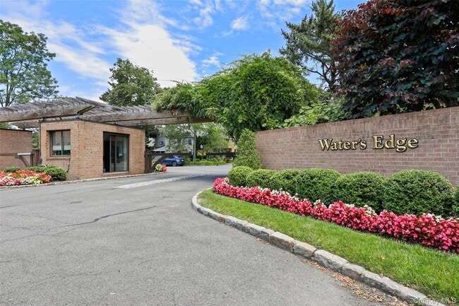 Photo - 22 Waters Edge