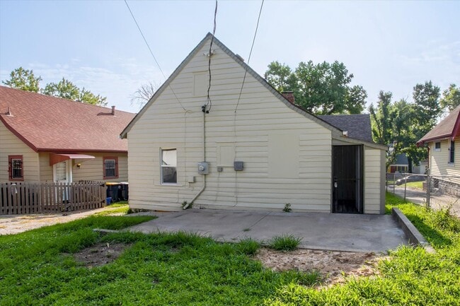 Photo - 6210 Agnes Ave