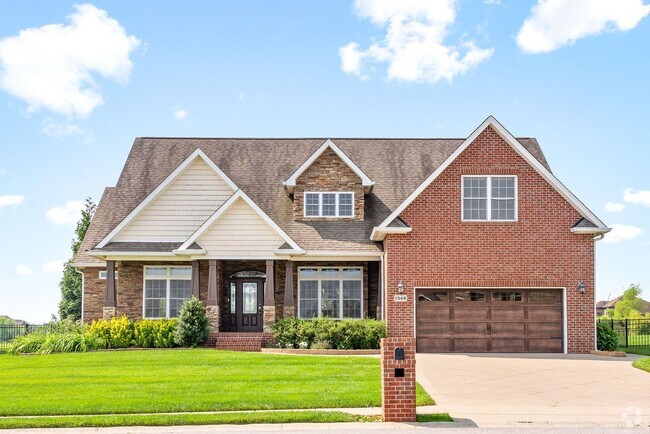 Building Photo - Pet Friendly Four Bedroom off Exit 8! Rental