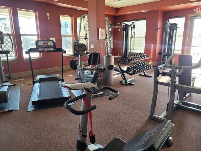 Fox Run @ Centennial Condo (72BL#2-104) - Fox Run @ Centennial Condo (72BL#2-104)