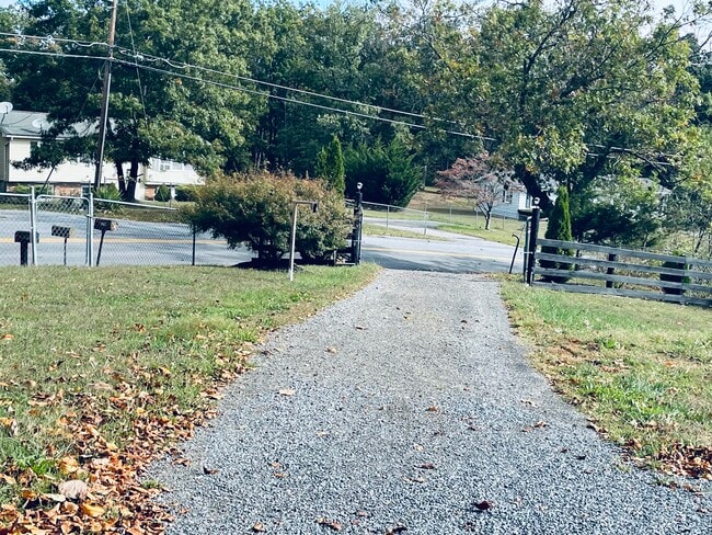 Photo - 239 McDonald Rd
