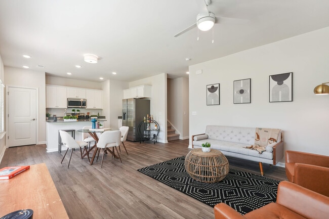 Photo - Reve Park Ridge