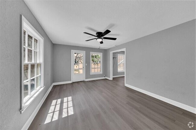Building Photo - 325 N Federal Hwy Unit 1 Rental