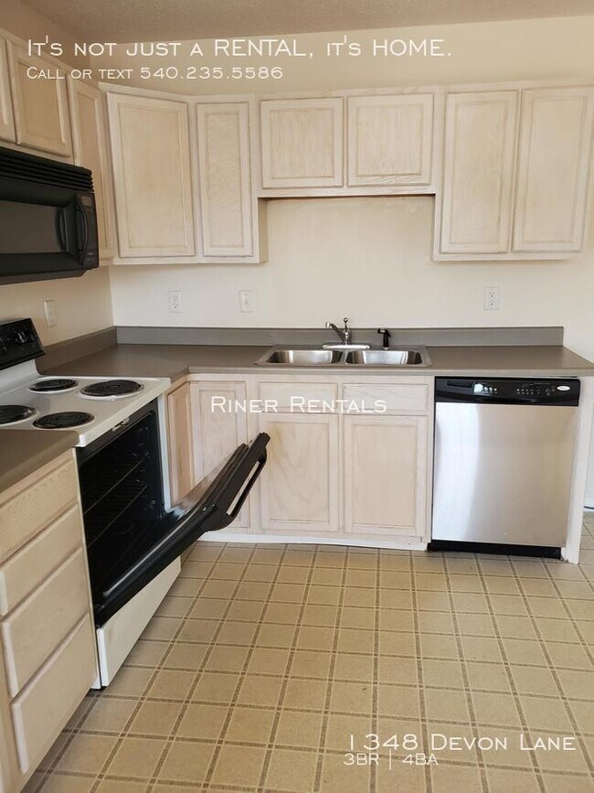 Photo - 1348 Devon Ln