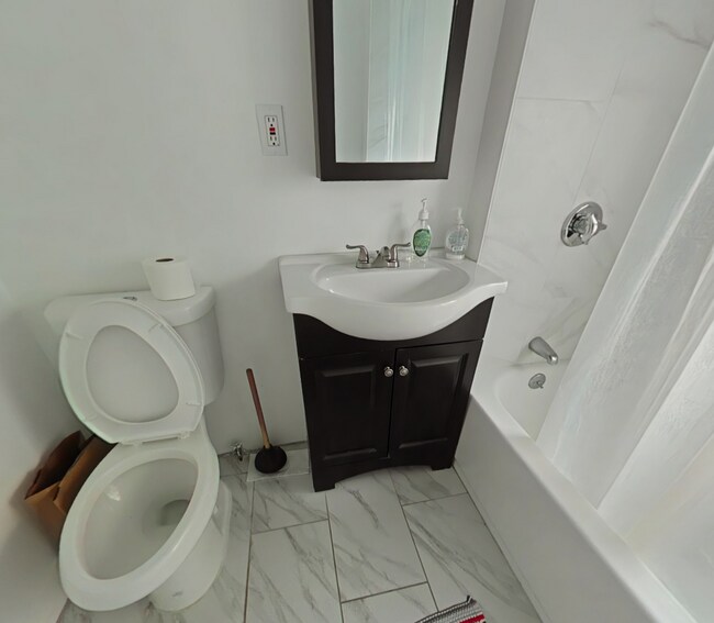 Photo - 17 Princeton St