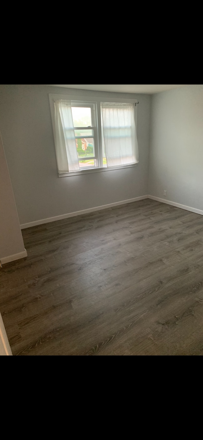 Photo - 1808 Eggert Rd