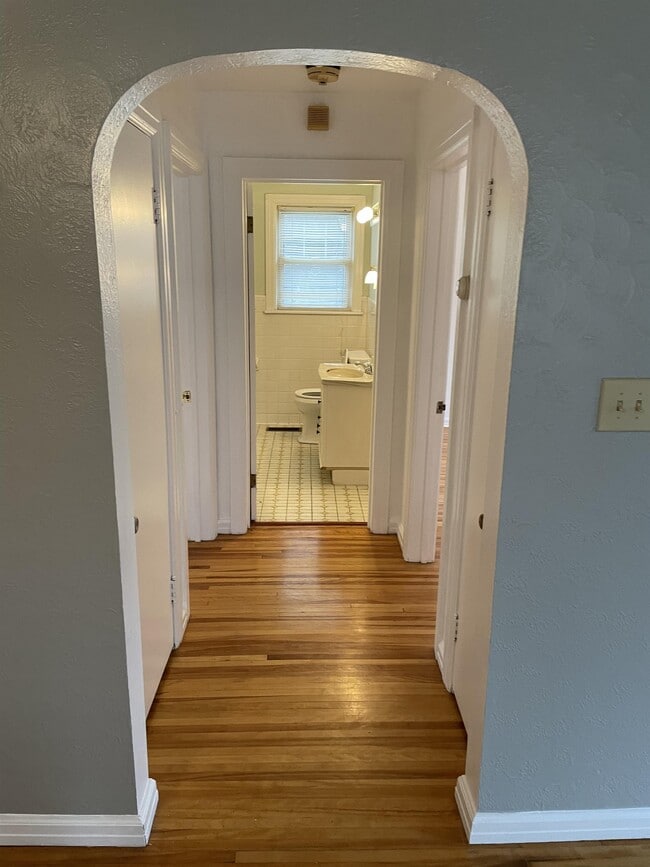 Photo - 118 Northwestern Ave