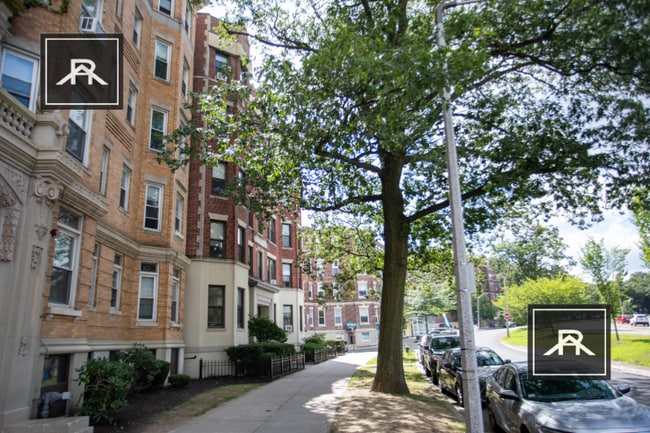 Photo - 1340 Commonwealth Ave Unidad 18