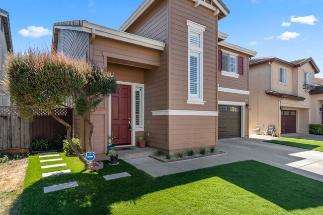 Building Photo - Your Next Home Is Ready!