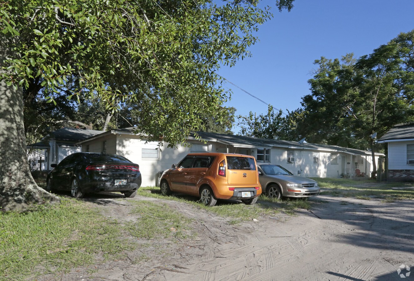 Photo - Turn Key Quadruplex