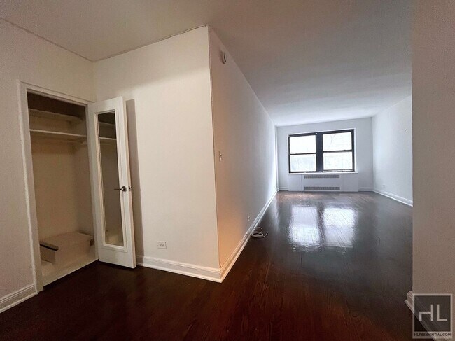 Photo - EAST 55 STREET Unit 2A