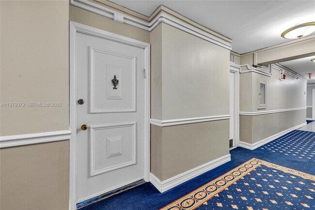 Photo - 5005 Collins Ave Unit 616