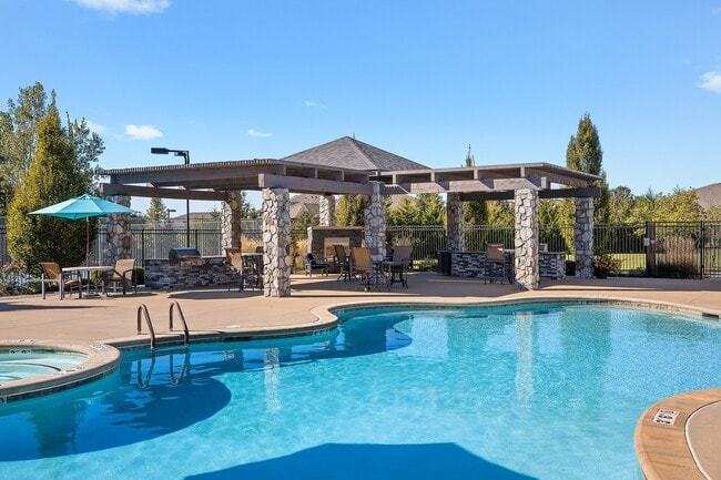 Corbin Greens Apartments