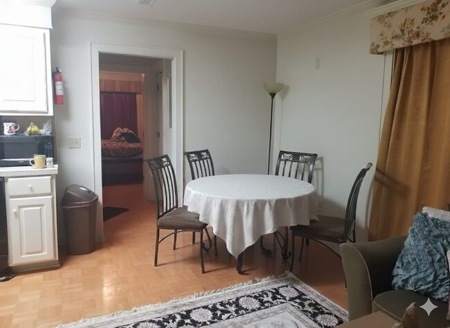 913 Prestwood Dr Unit F
