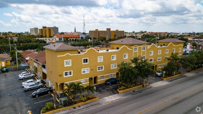 Building Photo - 626 - Kina Hialeah Rental