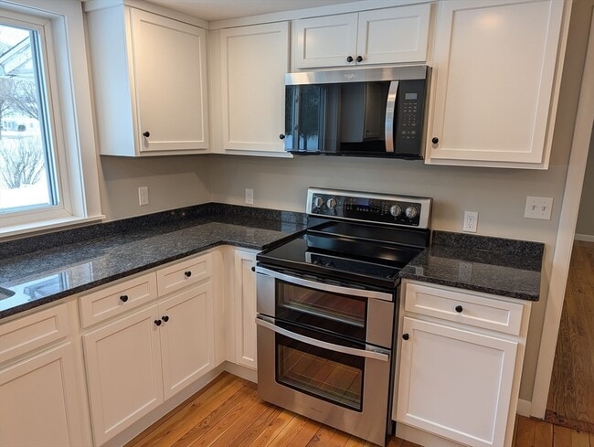 Photo - 116 Main St Unit 1