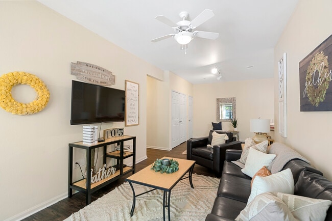 Photo - Registry at Bowling Green