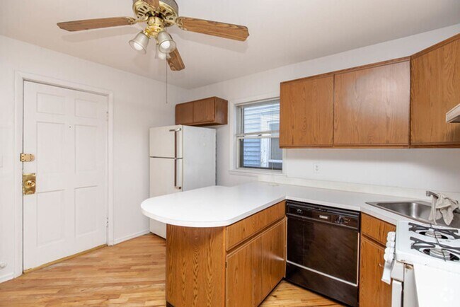 Building Photo - 3039 N Southport Ave Unit 1F Rental