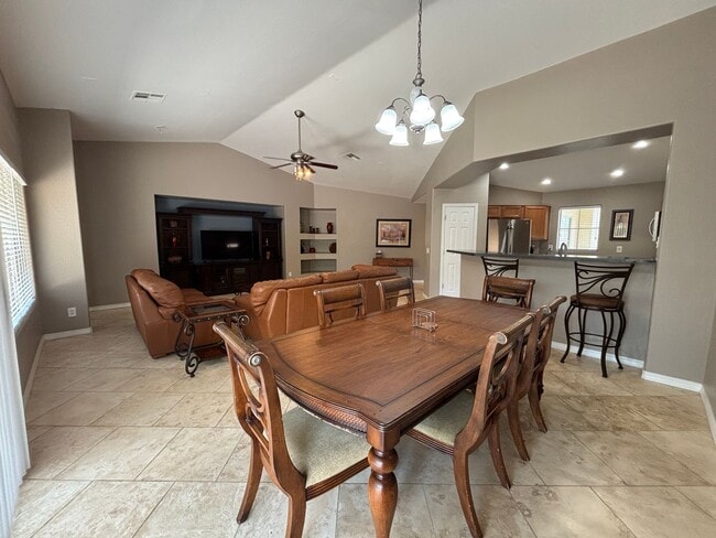 Photo - 1450 N Maria Ln