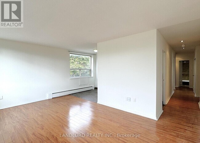 Photo - 140 Springhurst Ave Unité 42