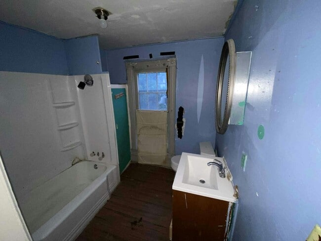 Photo - 634 Northrup Ave