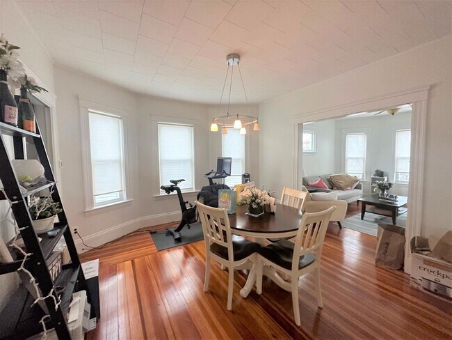 Photo - 137 Dudley St Unidad 2