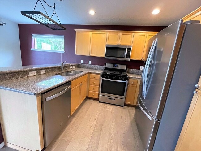 Photo - 16873 NW Oak Creek Dr
