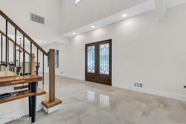 22 Meadow Ln