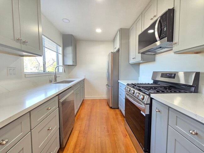 Photo - Beautifully Renovated 3-Bedroom / 2-Bathroom Duplex-Style Home in Prime Sunnyvale