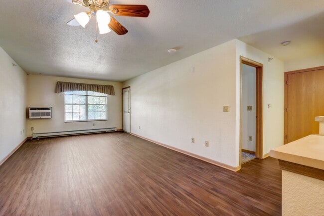 Silver Creek Village 55+ Senior Apartments