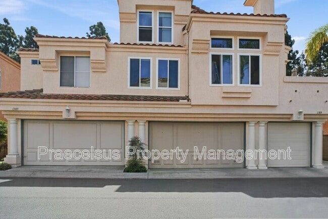 Building Photo - 1389 Serena Cir