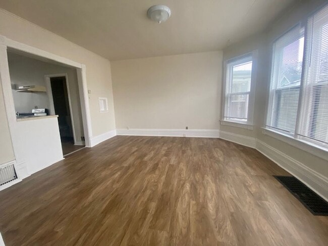 Photo - 912-916 Doty Street Unit 914 Doty St.