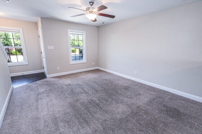Photo - 114 Meadow Way