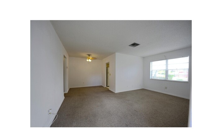 Photo - 625 N M St Unit 1
