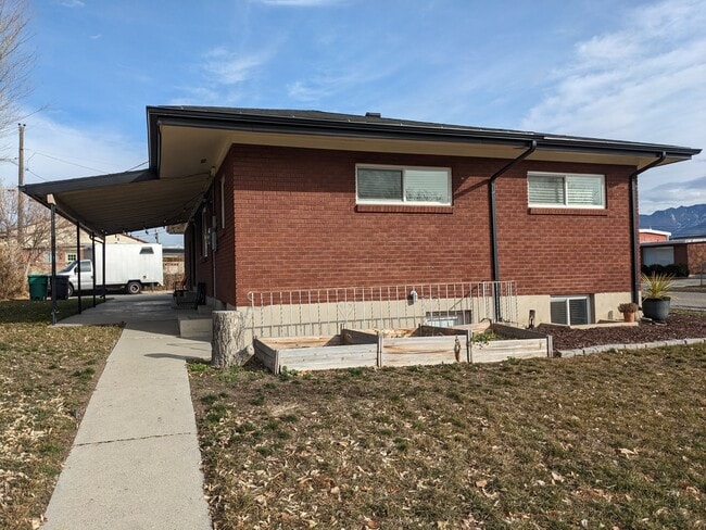 Building Photo - 5736 S Sagewood Dr Unit 2