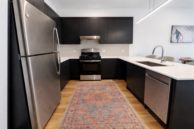 Photo - 4513 N Clark St Unit 503