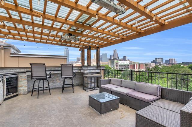 Photo - 1376 Arch Pl