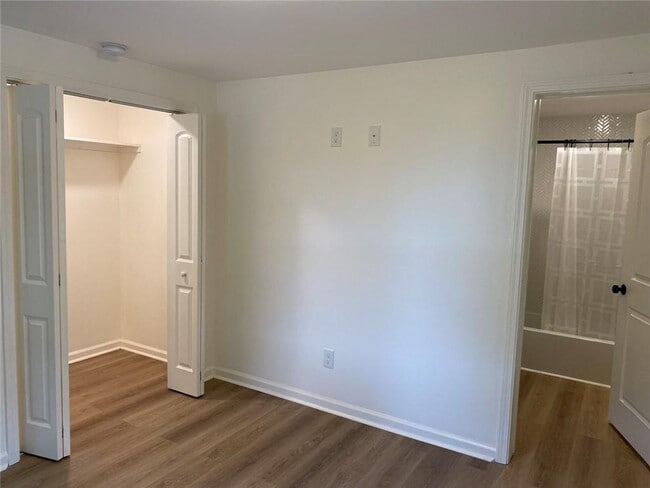 Photo - 3426 Harrison Rd