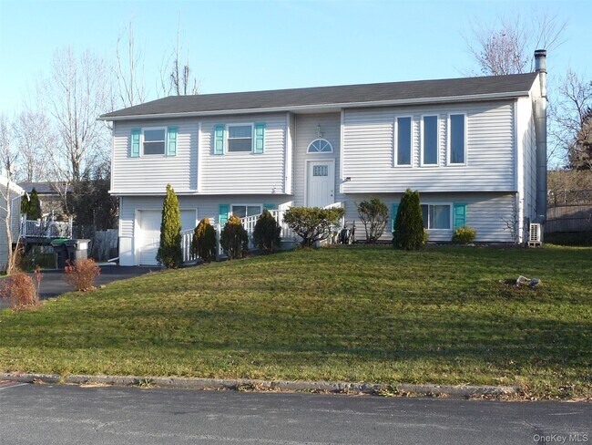 Photo - 7 Weather Vane Way