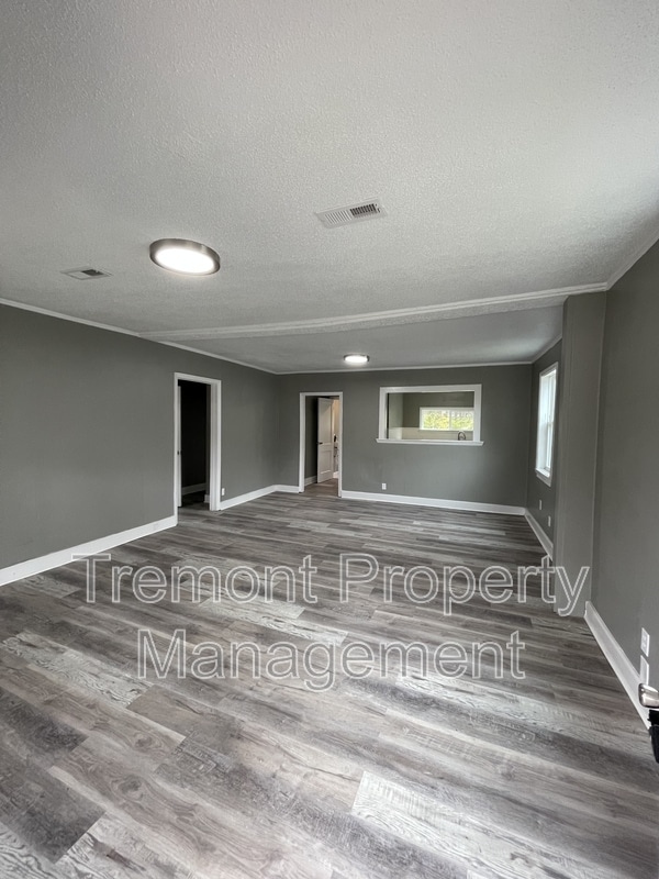 Photo - 1710 S Kelly St