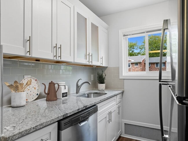 Eagle Rock Apartments at Nesconset