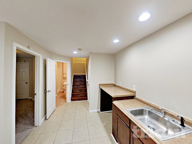 Photo - 831 Asbury Trail