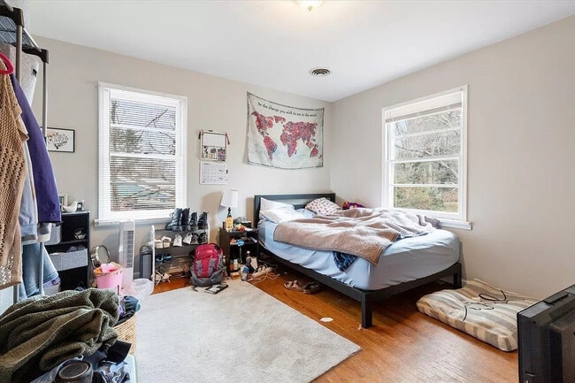 Photo - 704 Burruss Dr