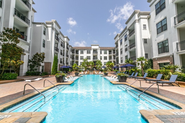 Brookleigh Flats Apartments