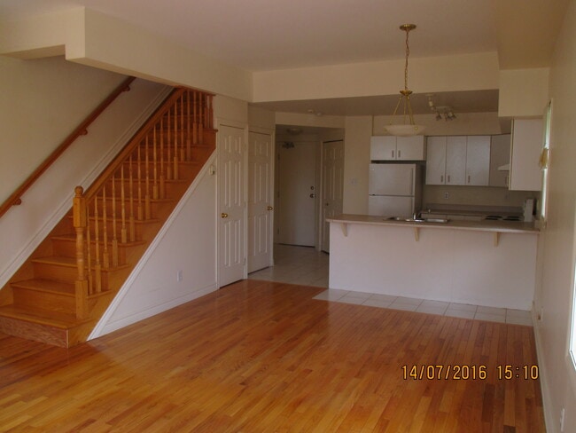 Photo - 131 Guigues Av Unit 6