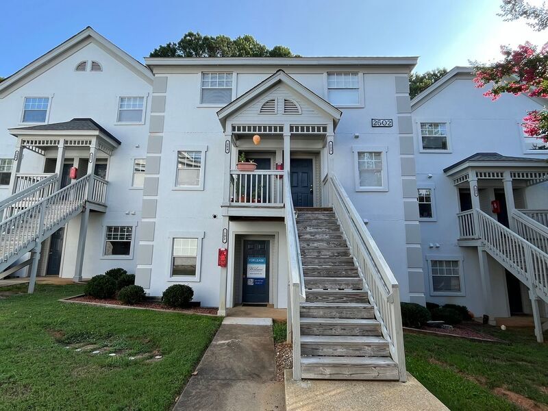Photo - 2502 Avent Ferry Rd Unit 203