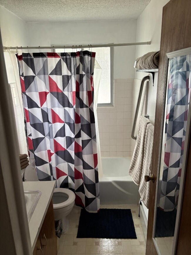 Photo - 1131 Walnut St